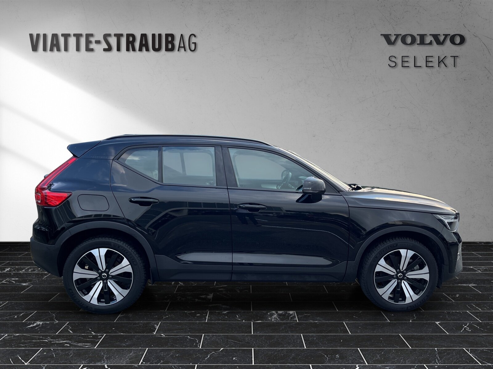 VOLVO XC40 1.5 T4 PiH Plus Dark, Plug-in-Hybrid Petrol/Electric, Second hand / Used, Automatic - 7