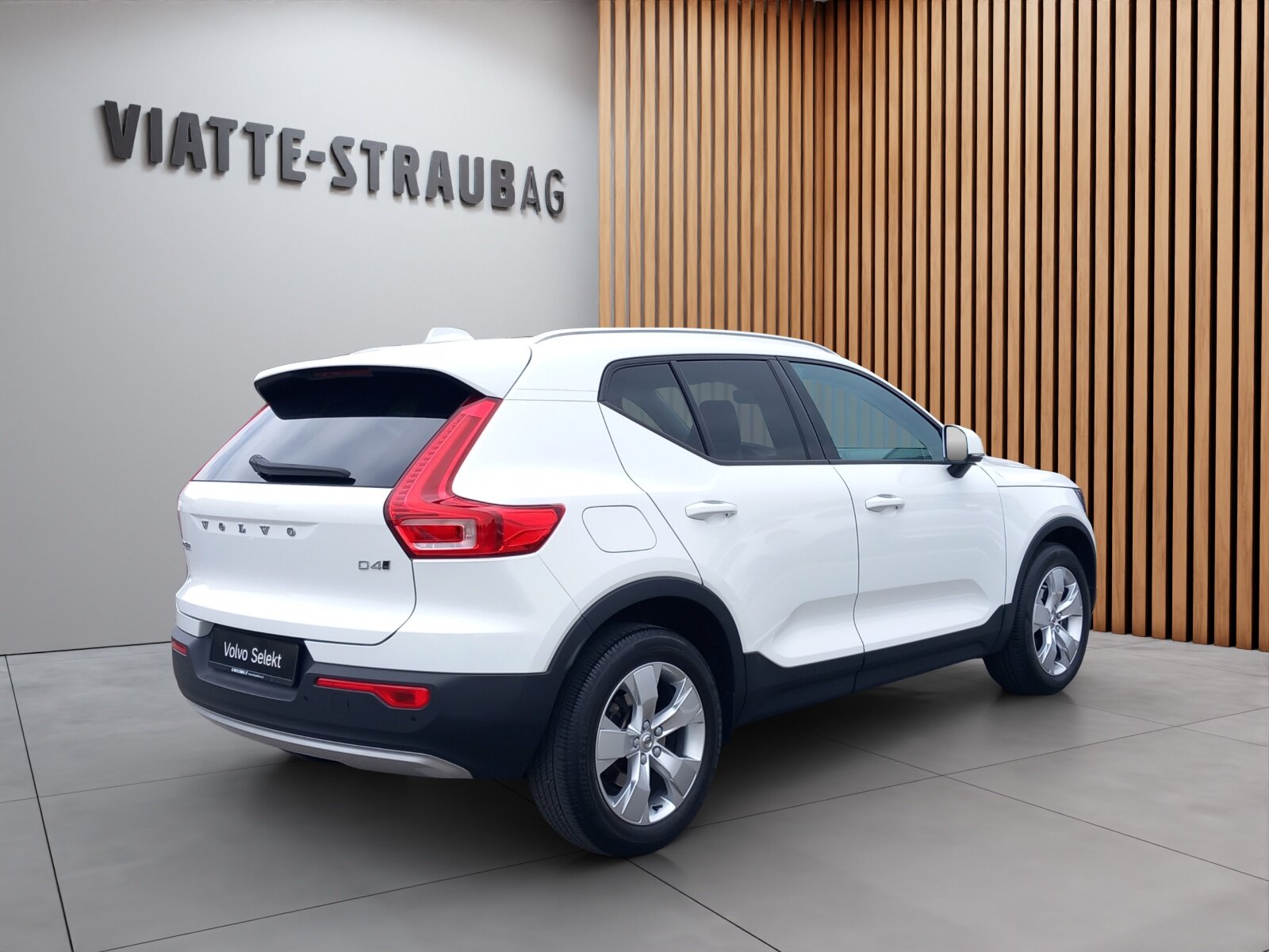 VOLVO XC40 2.0 D4 Momentum AWD, Diesel, Second hand / Used, Automatic - 5