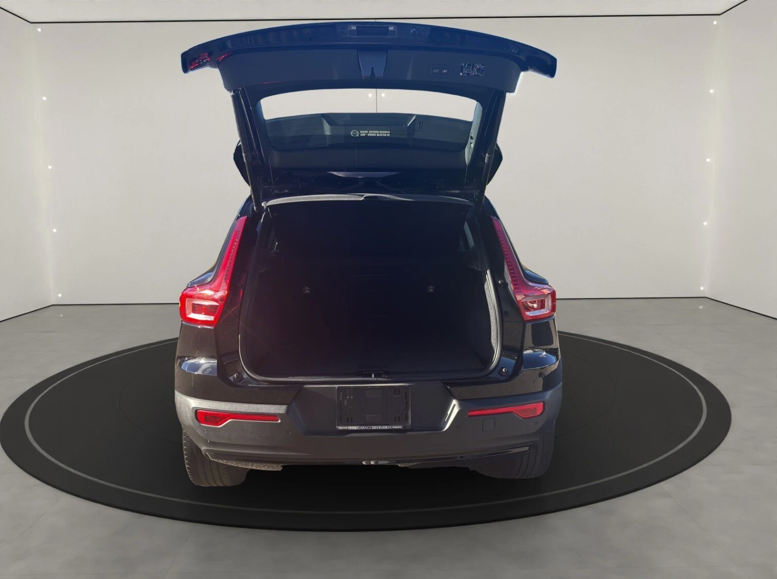 VOLVO XC40 1.5 T4 PiH R-Design, Plug-in-Hybrid Benzin/Elektro, Occasion / Gebraucht, Automatik - 6