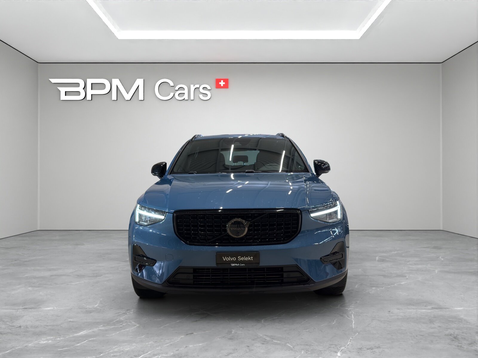 VOLVO XC40 1.5 T4 PiH Plus Dark, Plug-in-Hybrid Petrol/Electric, Second hand / Used, Automatic - 2