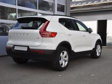 VOLVO XC40 T2 Momentum Light Geartronic, Petrol, Second hand / Used, Automatic - 3