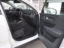 VOLVO XC40 T2 Momentum Light Geartronic, Petrol, Second hand / Used, Automatic - 7