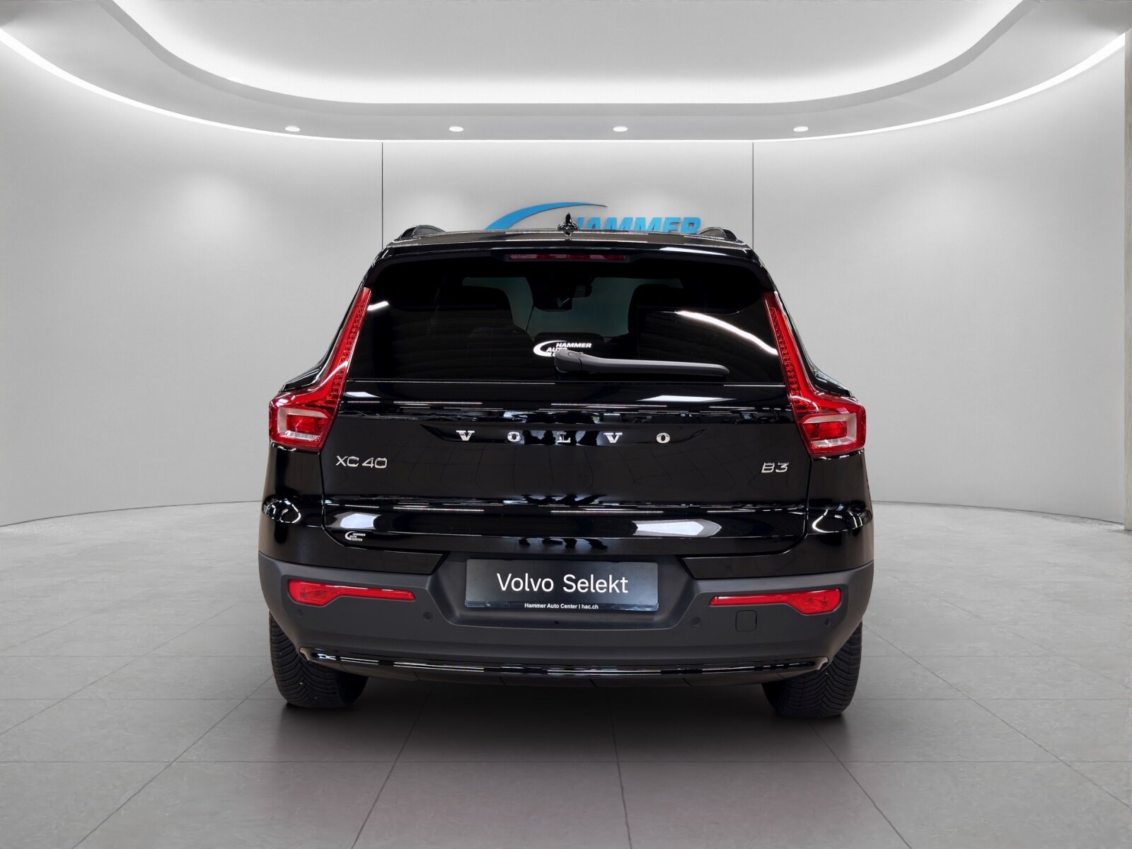 VOLVO XC40 2.0 B3 MH Plus Dark, Mild-Hybrid Benzin/Elektro, Occasion / Gebraucht, Automatik - 5