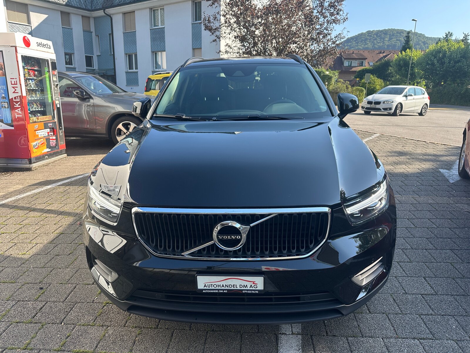 VOLVO XC40 T2 Momentum Light Geartronic