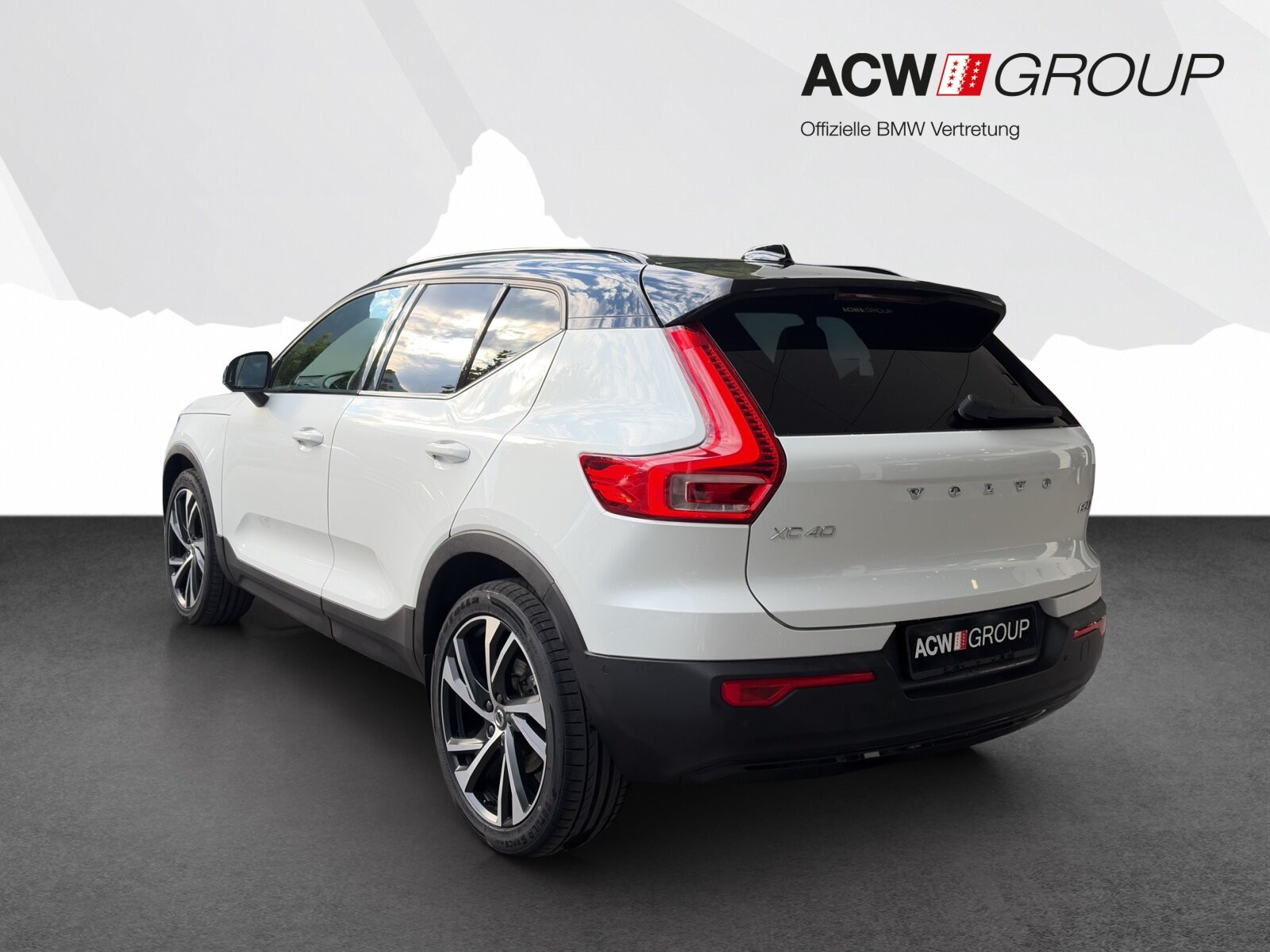 VOLVO XC40 2.0 B5 MH R-Design AWD, Hybride Leggero Benzina/Elettrica, Occasioni / Usate, Automatico - 3