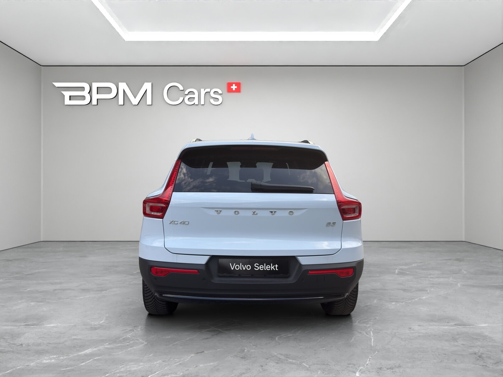 VOLVO XC40 2.0 B3 MH Plus Dark, Mild-Hybrid Petrol/Electric, Second hand / Used, Automatic - 3