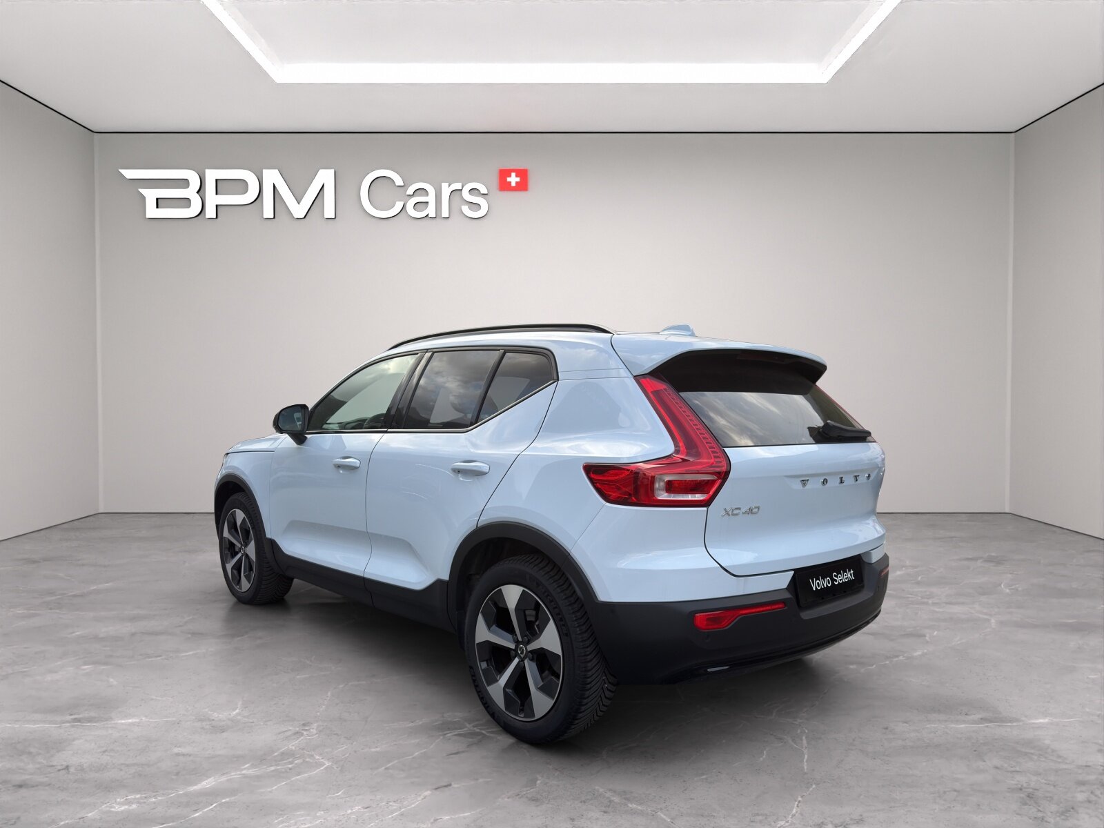 VOLVO XC40 2.0 B3 MH Plus Dark, Mild-Hybrid Petrol/Electric, Second hand / Used, Automatic - 6
