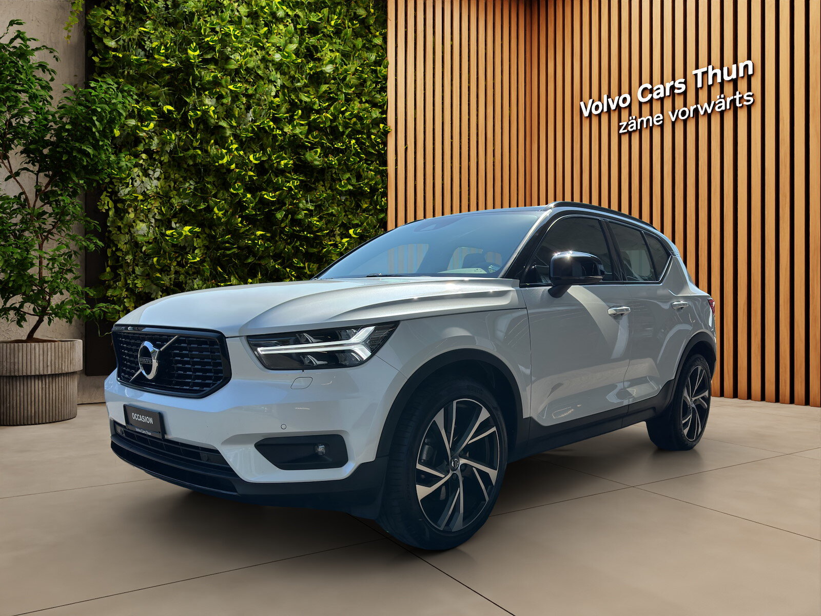 VOLVO XC40 2.0 T4 R-Design AWD