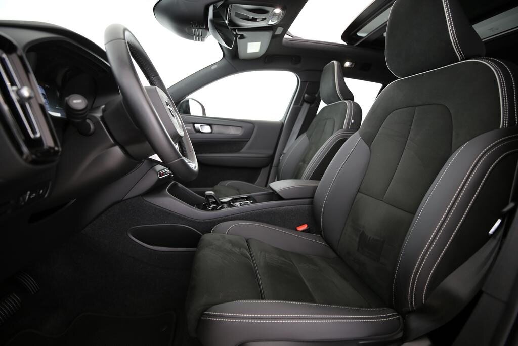 VOLVO XC40 1.5 T4 PiH Ultimate Dark, Plug-in-Hybrid Benzin/Elektro, Occasion / Gebraucht, Automatik - 5
