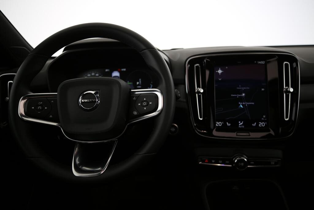 VOLVO XC40 1.5 T4 PiH Ultimate Dark, Plug-in-Hybrid Benzin/Elektro, Occasion / Gebraucht, Automatik - 6