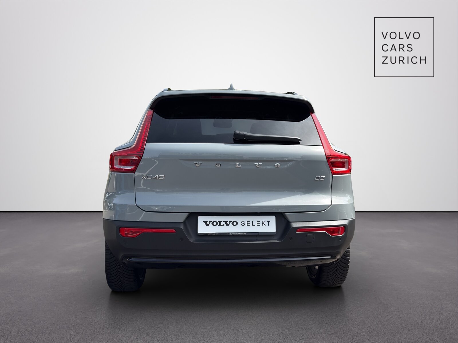 VOLVO XC40 2.0 B3 MH Plus Dark, Mild-Hybrid Petrol/Electric, Second hand / Used, Automatic - 6
