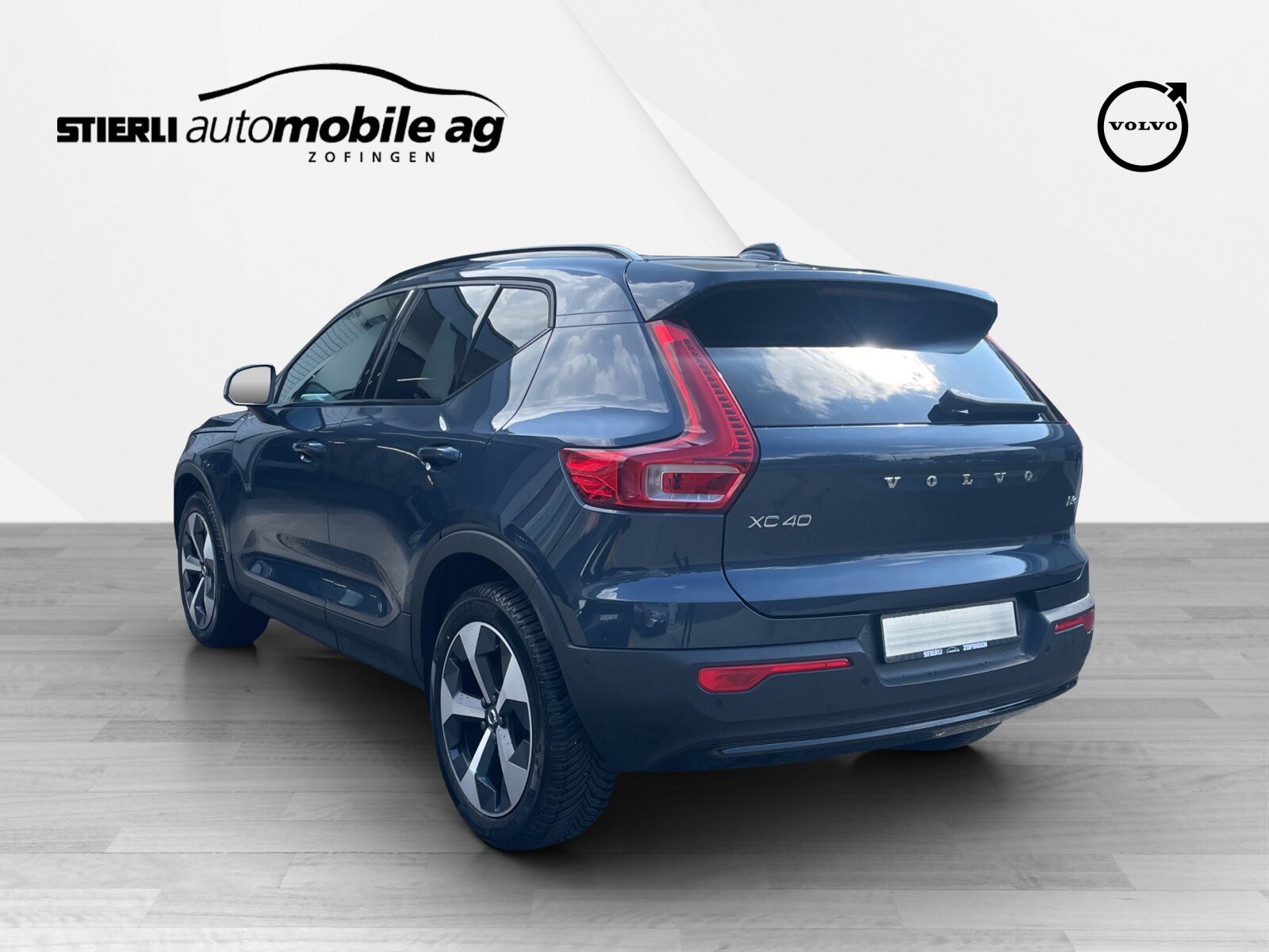 VOLVO XC40 2.0 B3 MH Plus Dark, Hybride Léger Essence/Électricité, Occasion / Utilisé, Automatique - 7