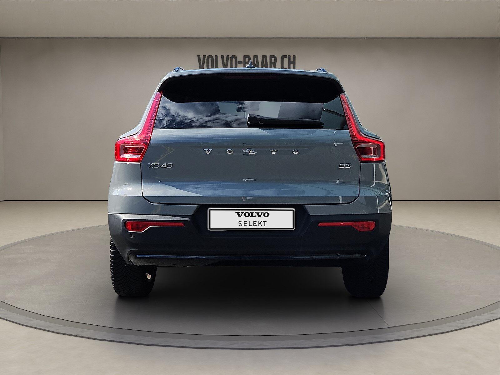 VOLVO XC40 2.0 B3 MH Plus Dark, Mild-Hybrid Petrol/Electric, Second hand / Used, Automatic - 4