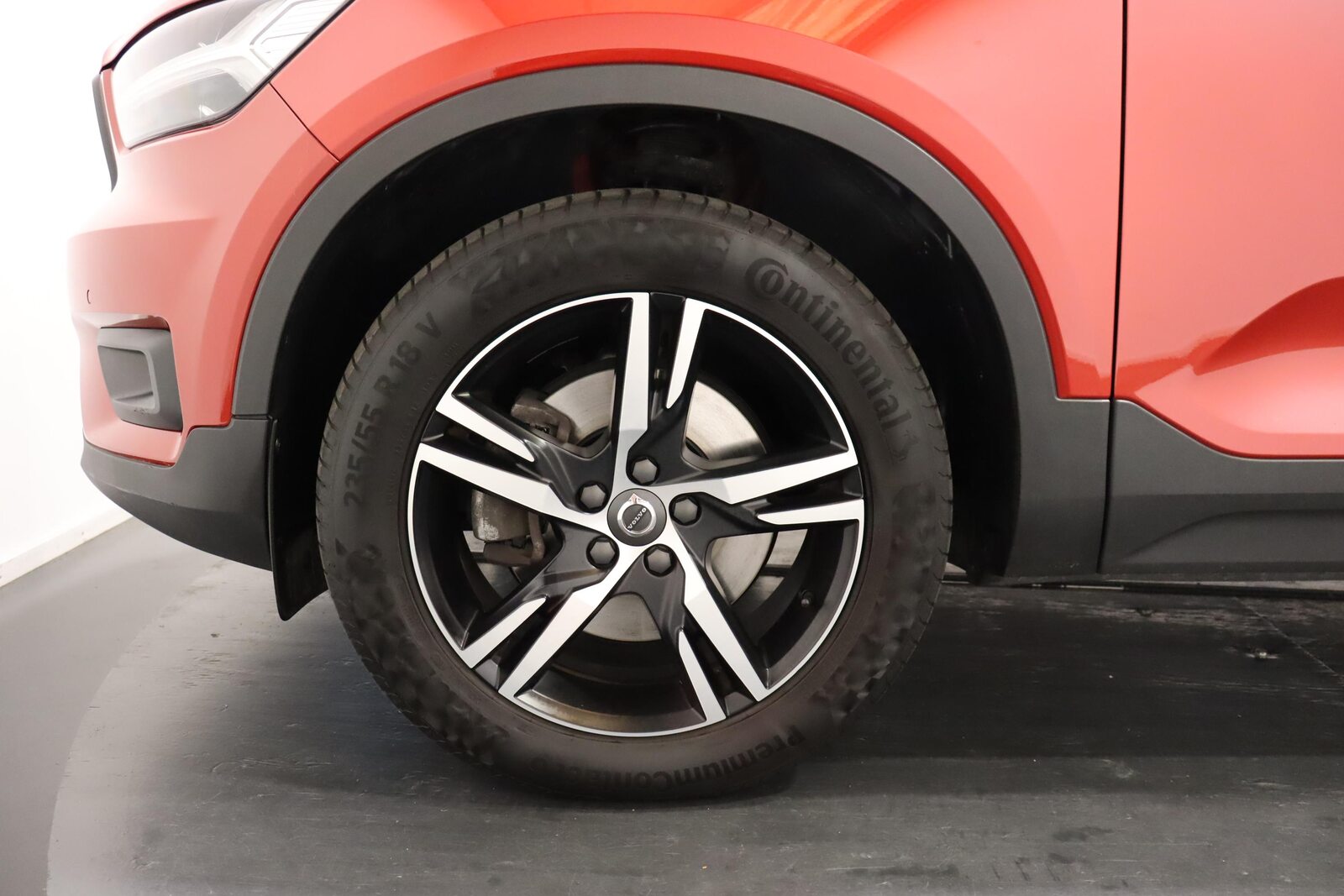 VOLVO XC40 2.0 T5 R-Design AWD, Benzin, Occasion / Gebraucht, Automatik - 6