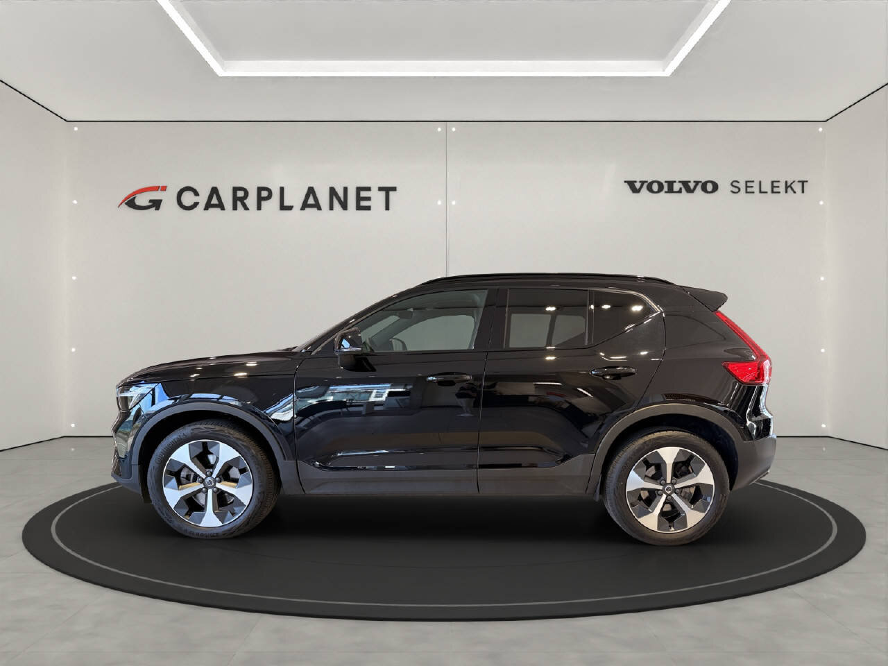 VOLVO XC40 2.0 B4 MH Ultimate Dark AWD, Mild-Hybrid Petrol/Electric, Second hand / Used, Automatic - 2