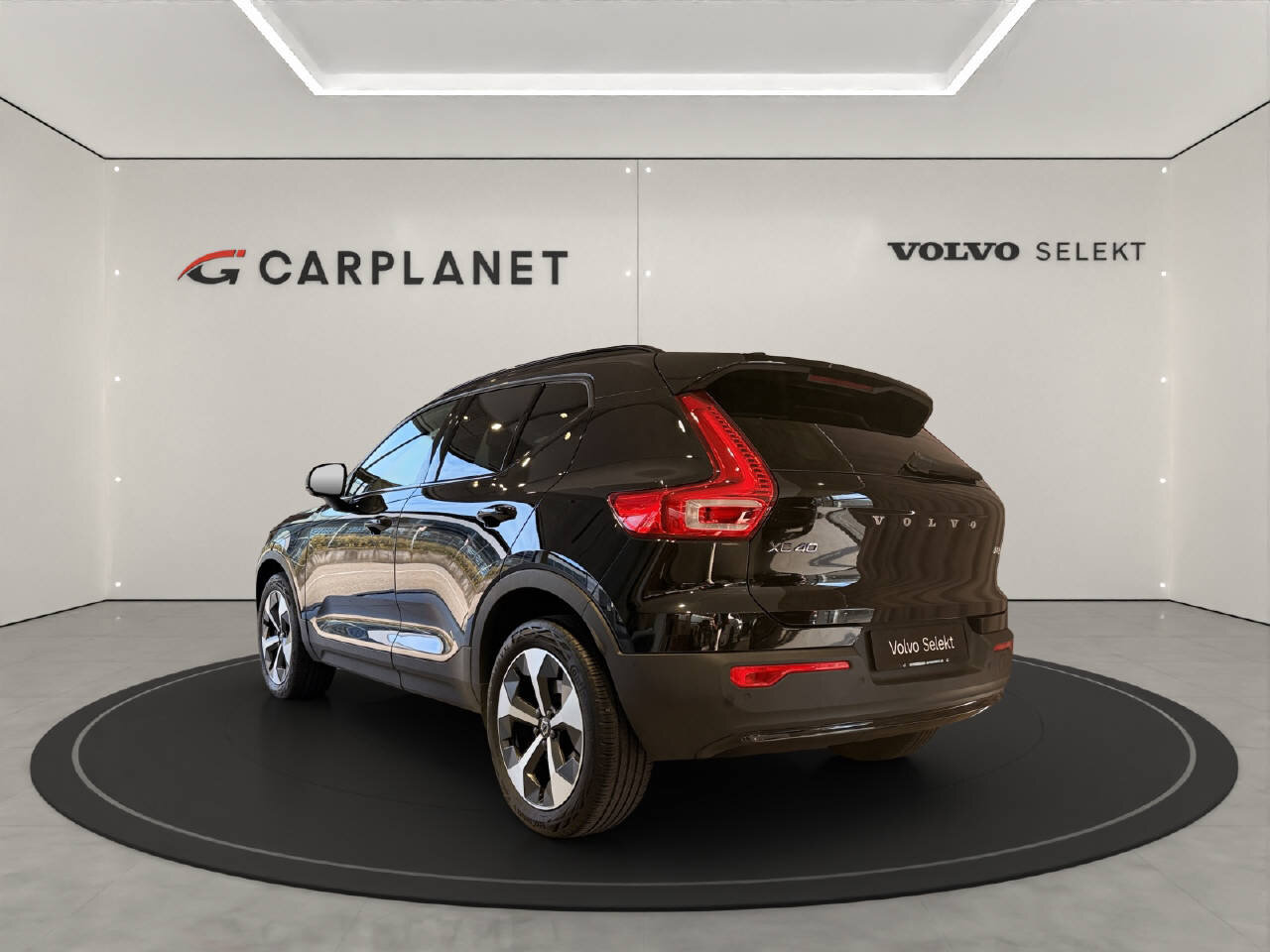 VOLVO XC40 2.0 B4 MH Ultimate Dark AWD, Mild-Hybrid Petrol/Electric, Second hand / Used, Automatic - 3