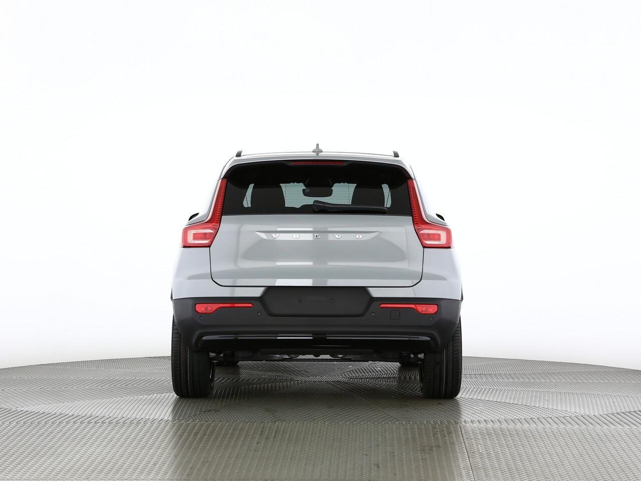 VOLVO XC40 2.0 B3 MH Plus Dark, Hybride Léger Essence/Électricité, Occasion / Utilisé, Automatique - 4