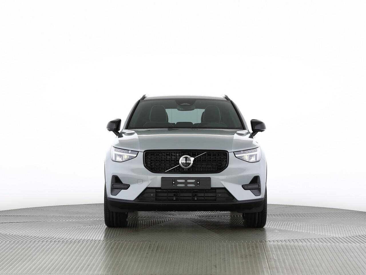 VOLVO XC40 2.0 B3 MH Plus Dark, Hybride Léger Essence/Électricité, Occasion / Utilisé, Automatique - 5