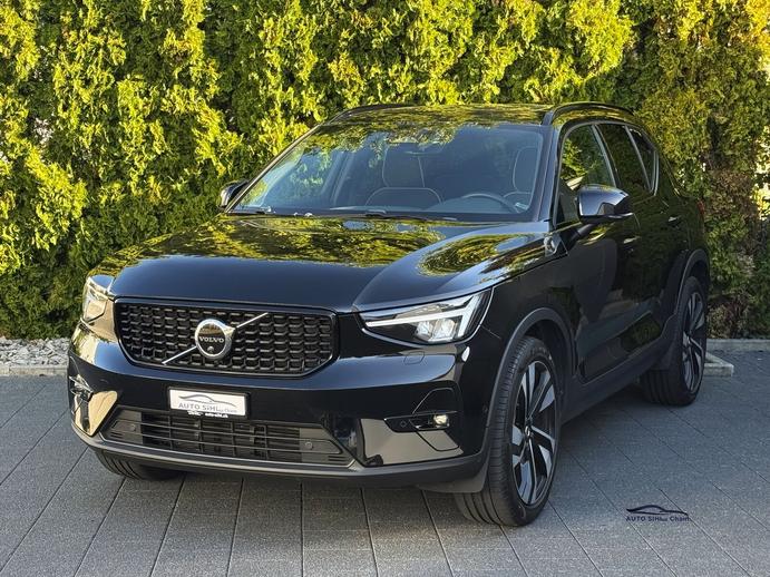 VOLVO XC40 B4 Benzin Mild Hybrid AWD Ultim. Dark / 1. Hand, Hybride Leggero Benzina/Elettrica, Occasioni / Usate, Automatico