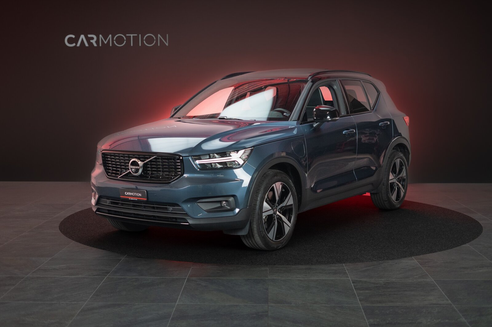 VOLVO XC40 1.5 T5 PiH R-Design / CH-Fahrzeug / Panorama / 36