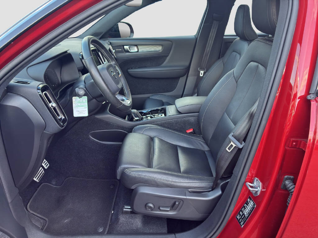 VOLVO XC40 2.0 T4 R-Design AWD, Essence, Occasion / Utilisé, Automatique - 6