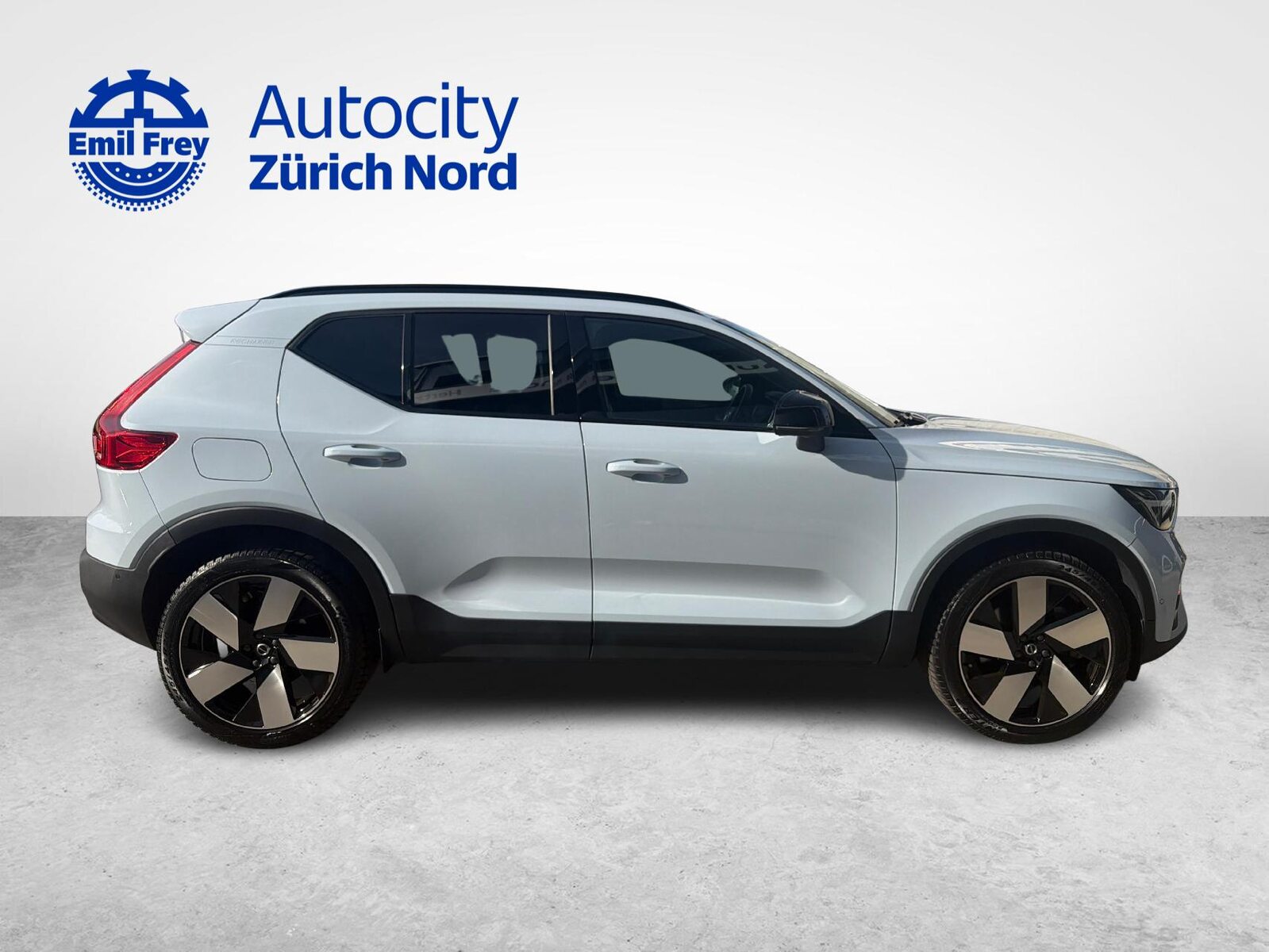 VOLVO XC40 1.5 T4 PiH Ultimate Dark, Plug-in-Hybrid Benzin/Elektro, Occasion / Gebraucht, Automatik - 6