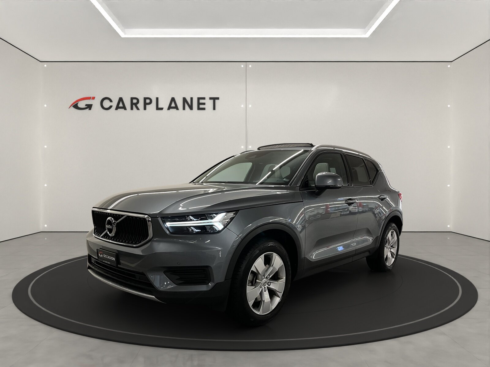 VOLVO XC40 2.0 T5 Momentum AWD