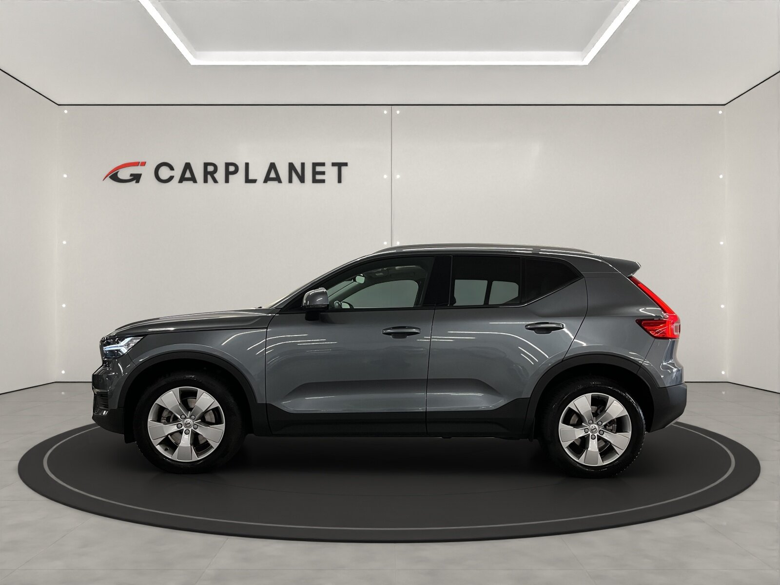 VOLVO XC40 2.0 T5 Momentum AWD, Petrol, Second hand / Used, Automatic - 3