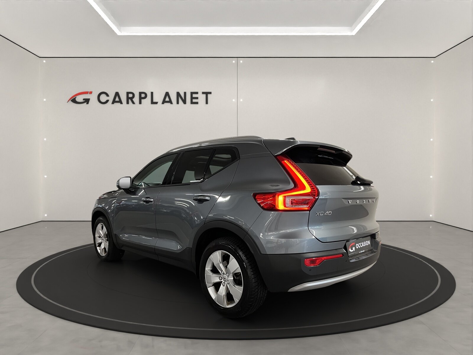 VOLVO XC40 2.0 T5 Momentum AWD, Petrol, Second hand / Used, Automatic - 4