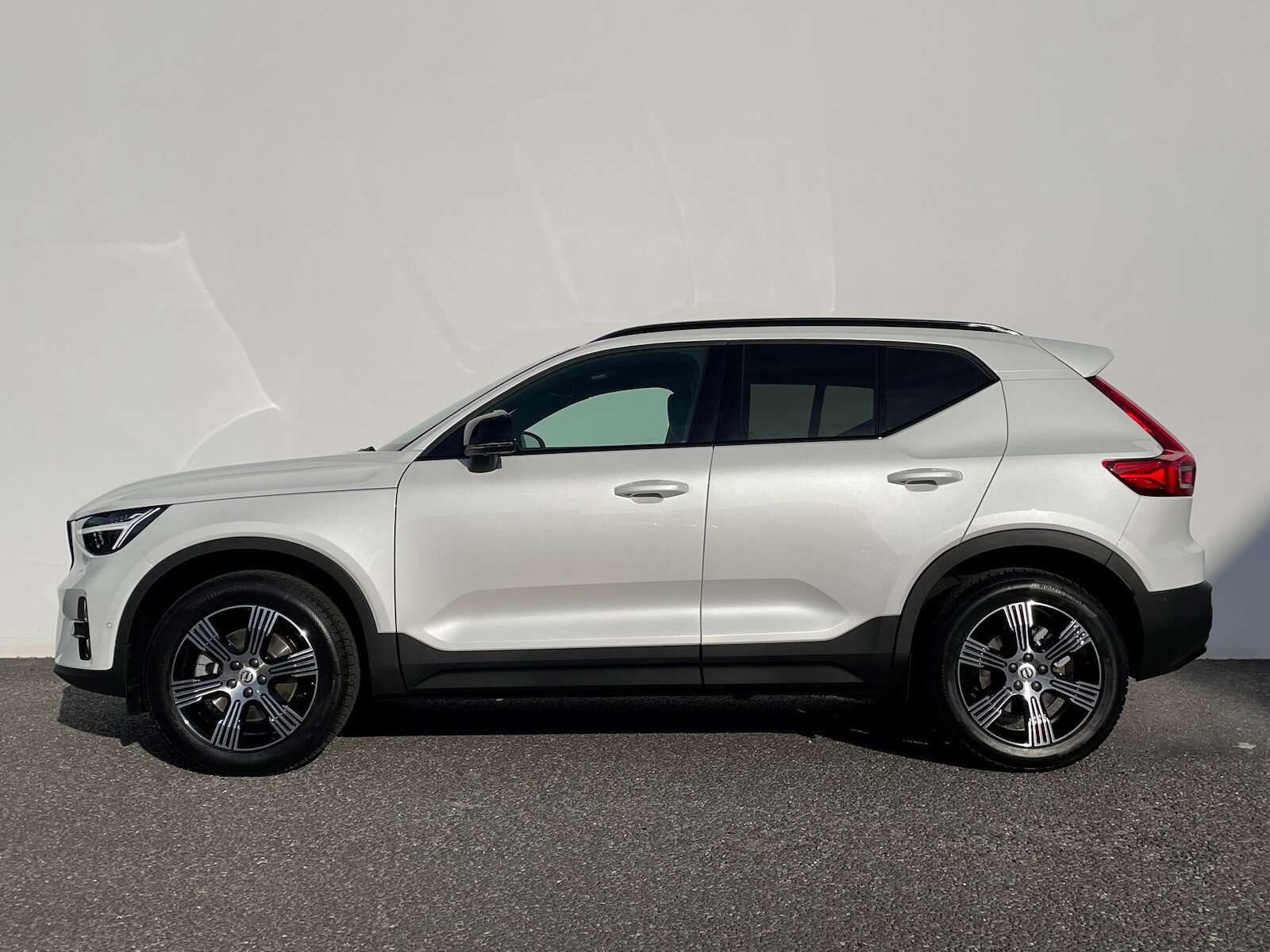 VOLVO XC40 2.0 B5 MH Ultimate Dark AWD, Hybride Leggero Benzina/Elettrica, Occasioni / Usate, Automatico - 2