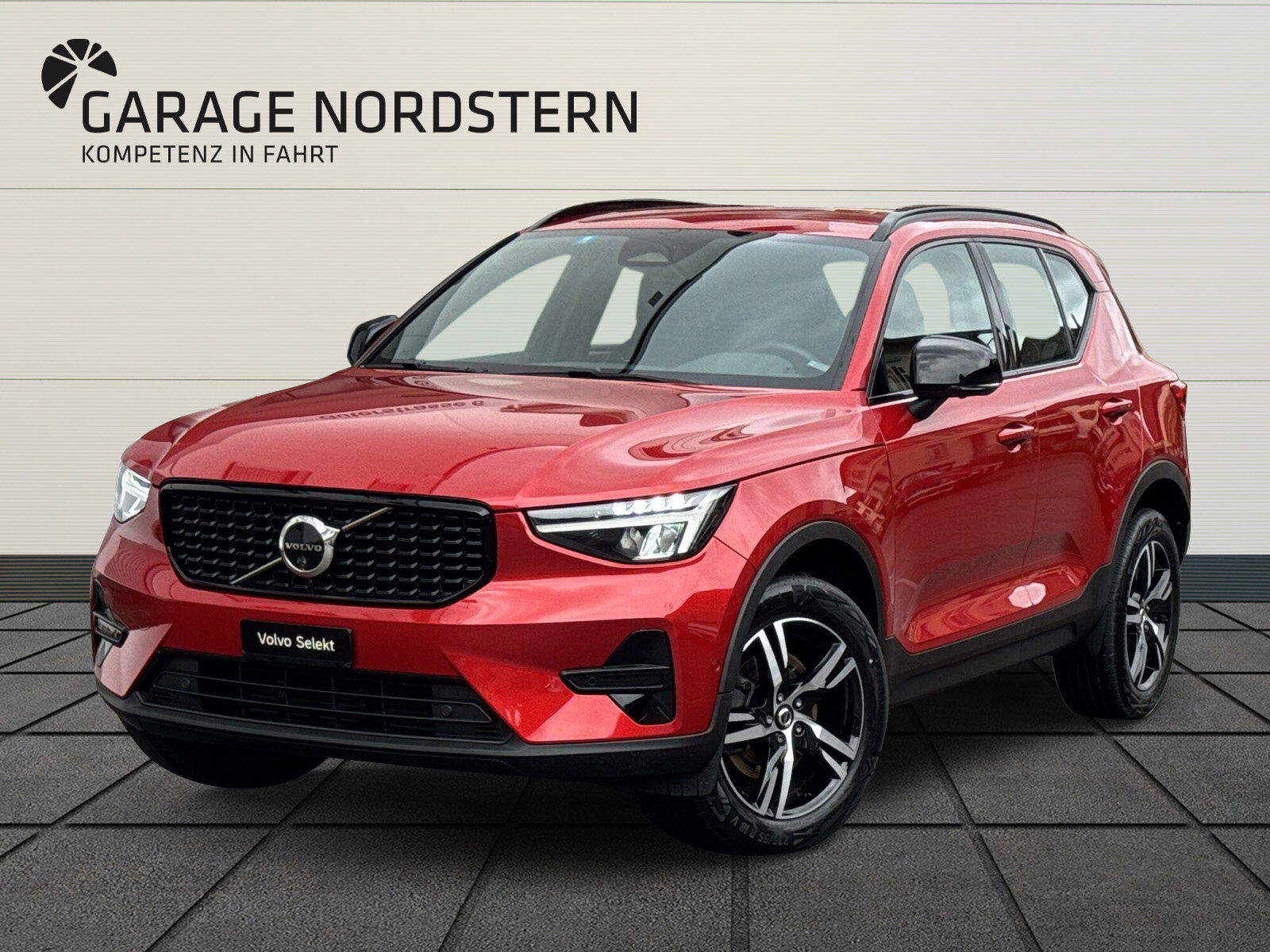 VOLVO XC40 2.0 B4 MH Plus Dark AWD