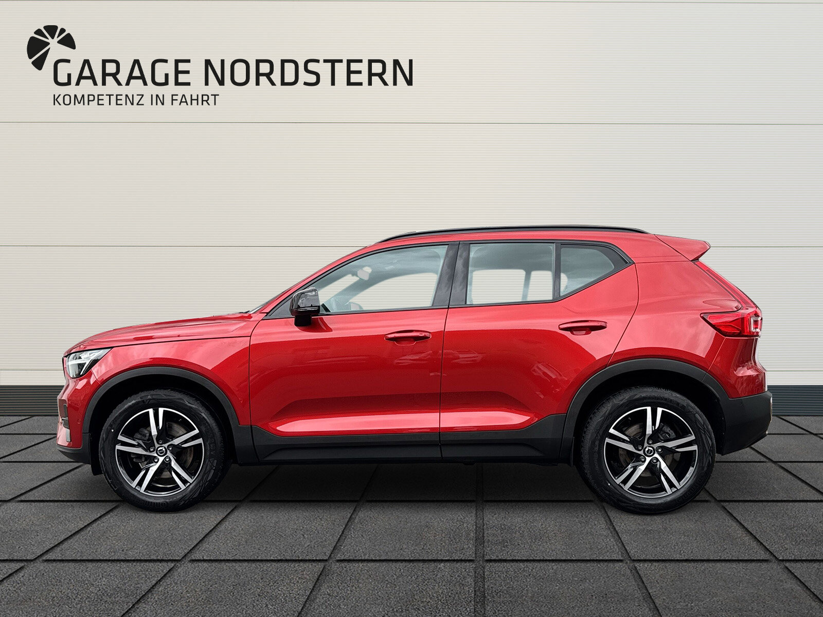 VOLVO XC40 2.0 B4 MH Plus Dark AWD, Hybride Leggero Benzina/Elettrica, Occasioni / Usate, Automatico - 2
