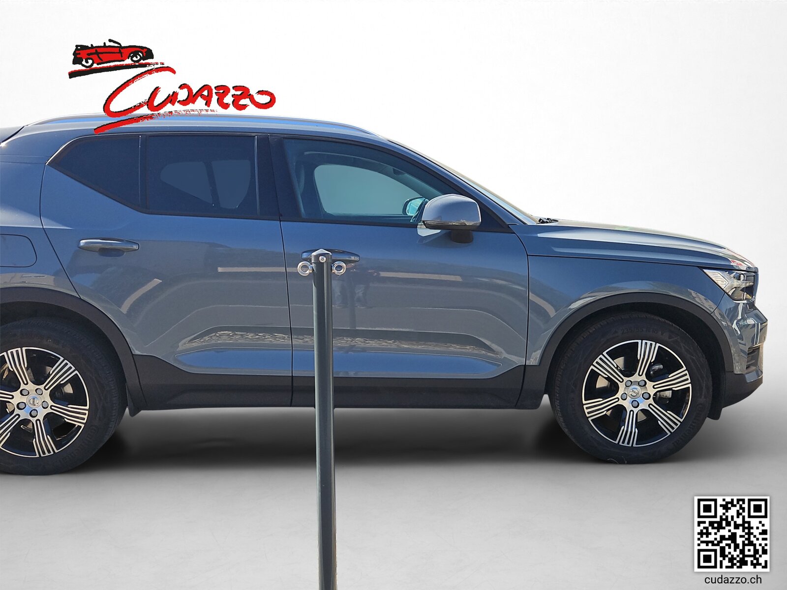 VOLVO XC40 Diesel 4x4 2.0 D4 Momentum AWD, Diesel, Second hand / Used, Automatic - 6