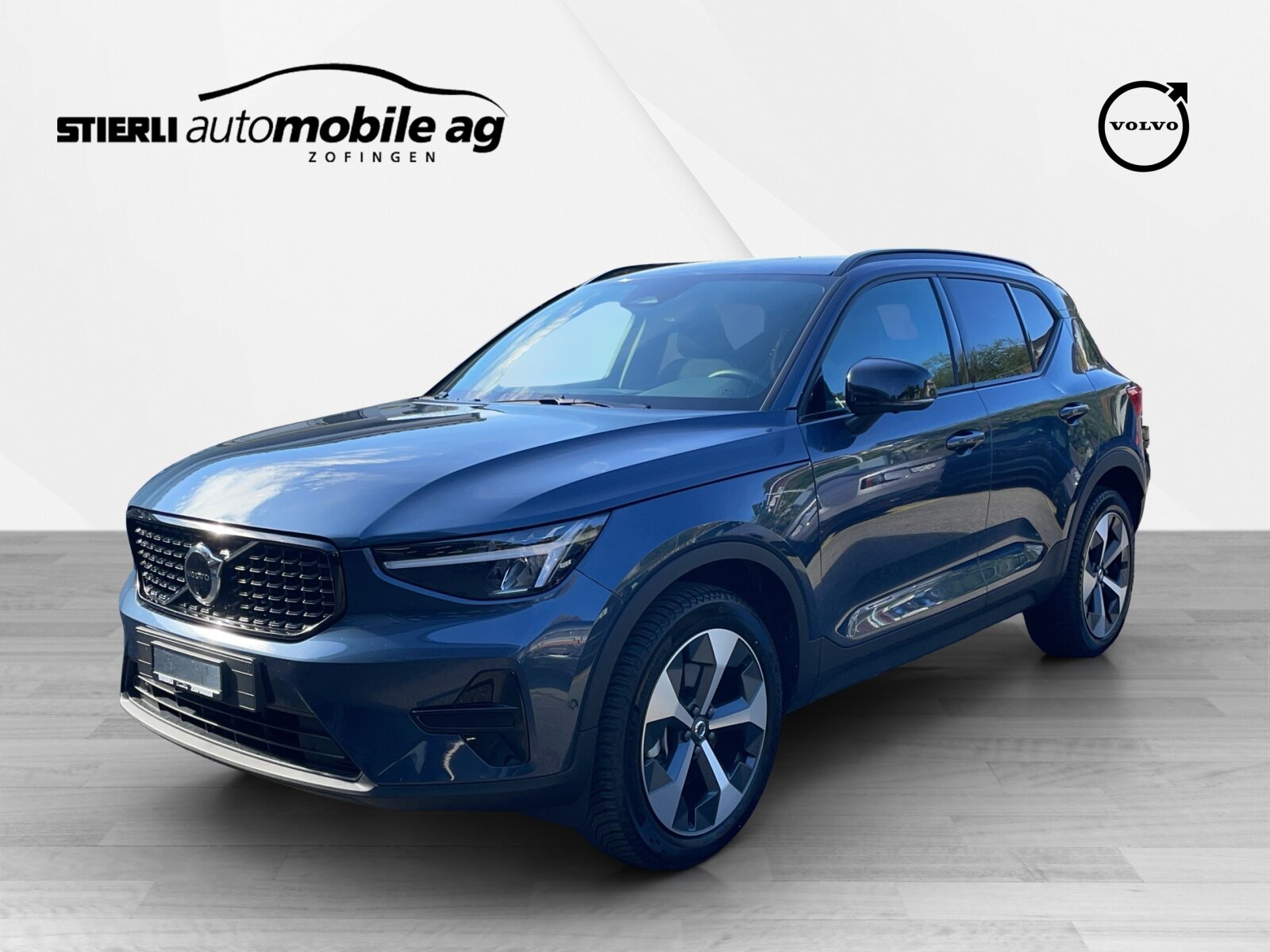 VOLVO XC40 2.0 B3 MH Plus Dark