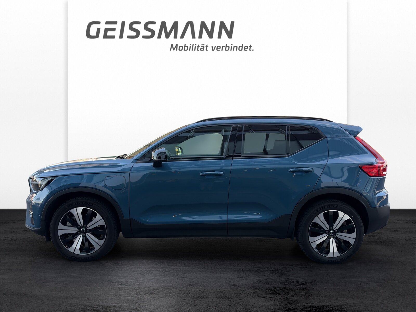 VOLVO XC40 1.5 T5 PiH Ultimate Dark, Plug-in-Hybrid Benzin/Elektro, Occasion / Gebraucht, Automatik - 3