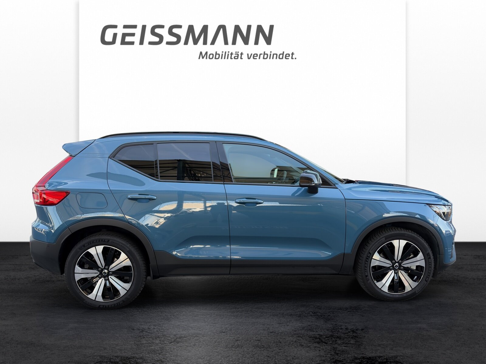 VOLVO XC40 1.5 T5 PiH Ultimate Dark, Plug-in-Hybrid Benzin/Elektro, Occasion / Gebraucht, Automatik - 4