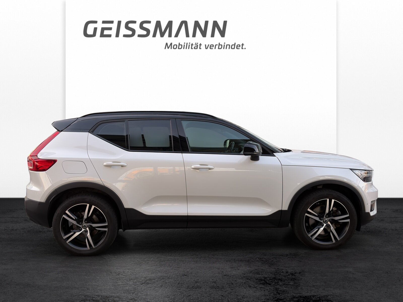 VOLVO XC40 1.5 T5 PiH R-Design, Plug-in-Hybrid Benzin/Elektro, Occasion / Gebraucht, Automatik - 4