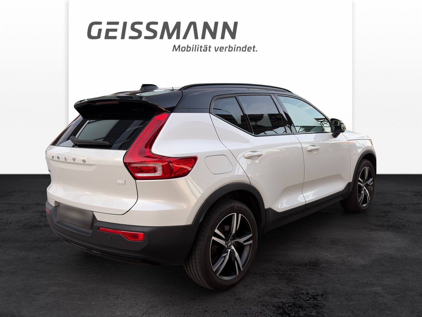 VOLVO XC40 1.5 T5 PiH R-Design, Plug-in-Hybrid Benzin/Elektro, Occasion / Gebraucht, Automatik - 5
