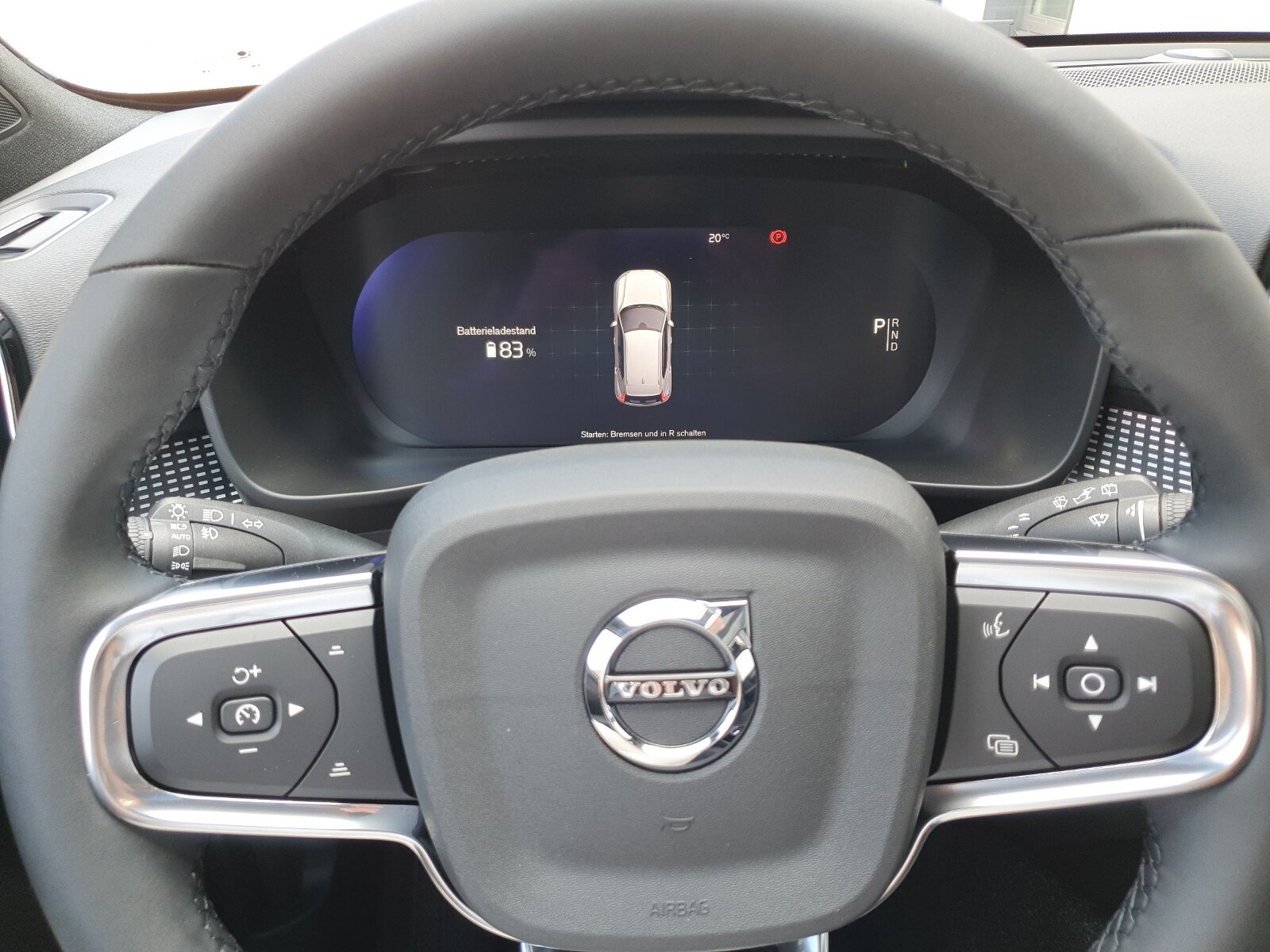 VOLVO XC40 P6 Pro, Elektro, Occasion / Gebraucht, Automatik - 6