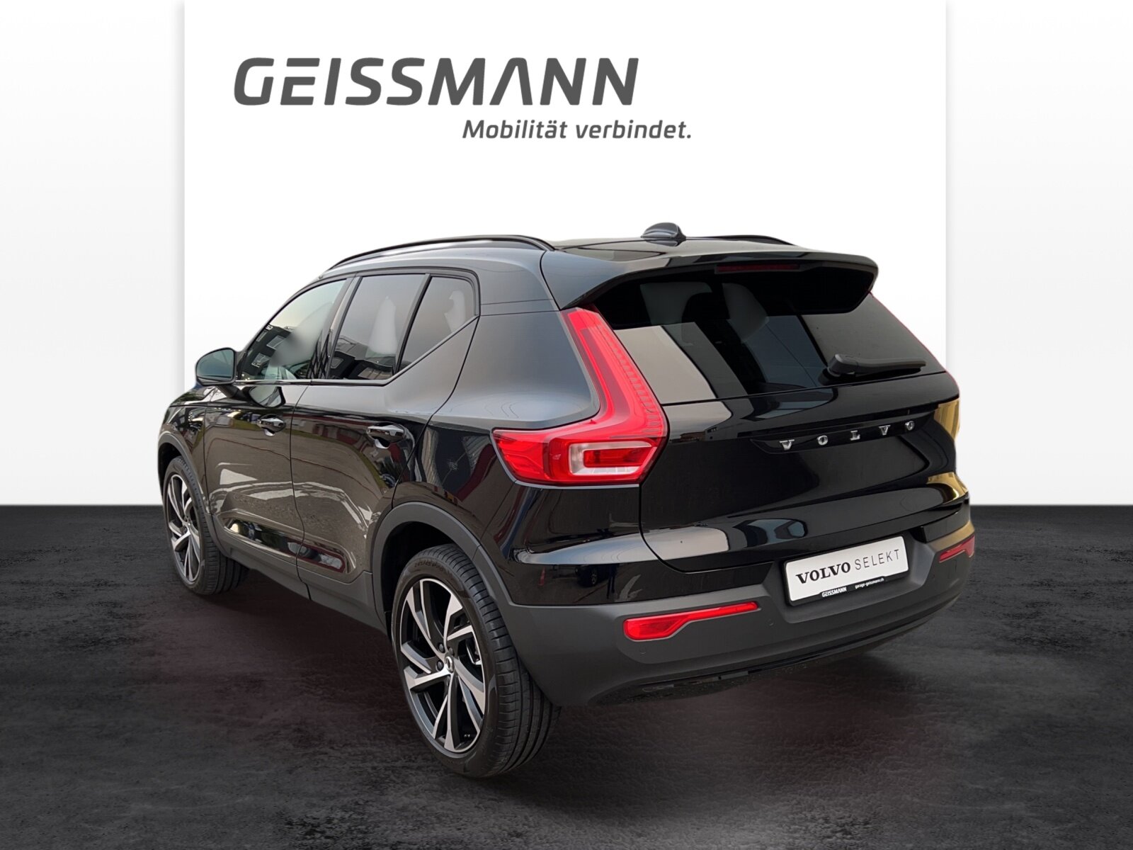 VOLVO XC40 2.0 B4 MH R-Design AWD, Mild-Hybrid Benzin/Elektro, Occasion / Gebraucht, Automatik - 3