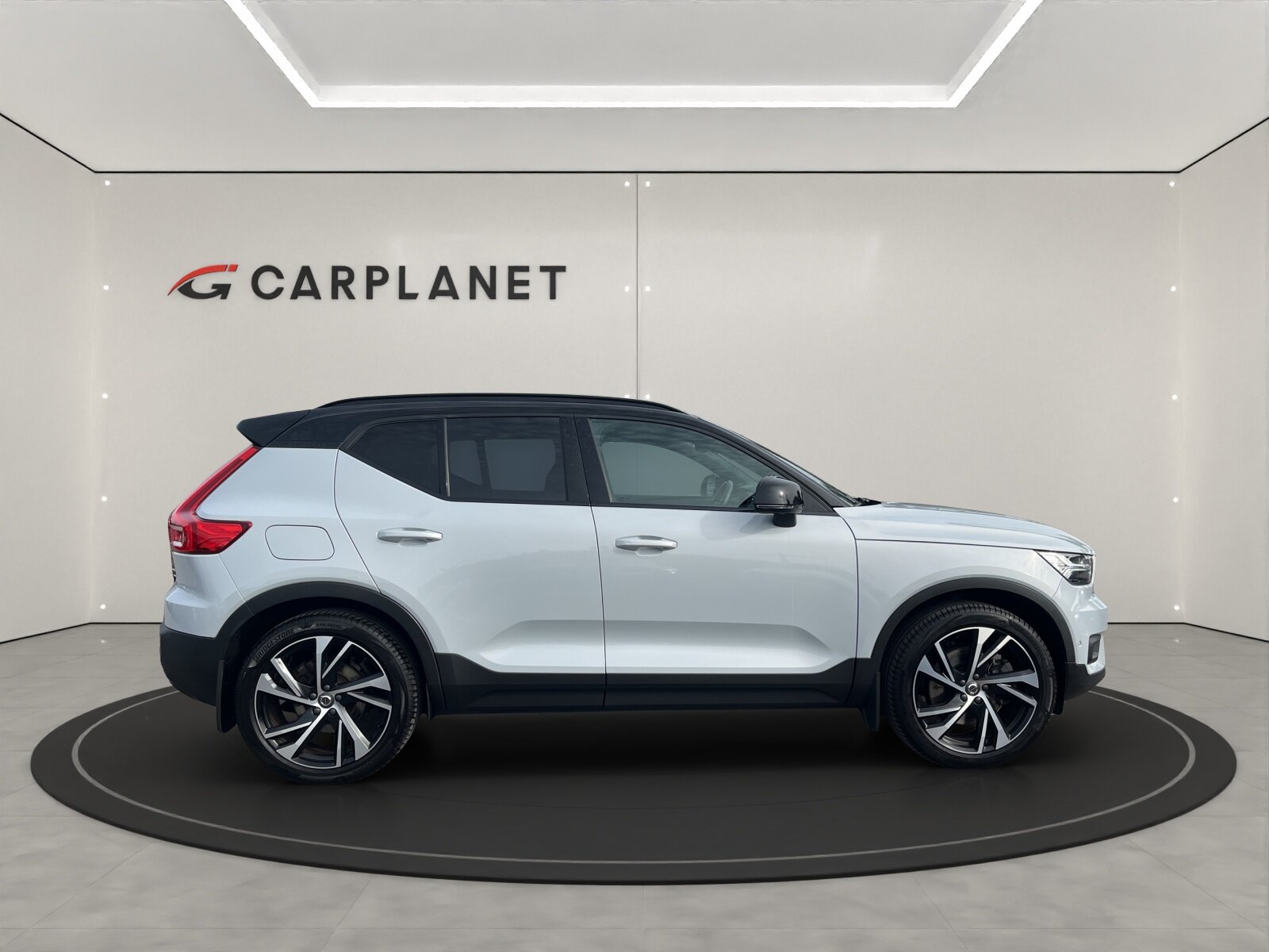 VOLVO XC40 1.5 T5 PiH R-Design, Plug-in-Hybrid Petrol/Electric, Second hand / Used, Automatic - 3