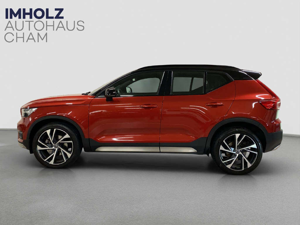 VOLVO XC40 2.0 B4 MH R-Design AWD, Mild-Hybrid Benzin/Elektro, Occasion / Gebraucht, Automatik - 2