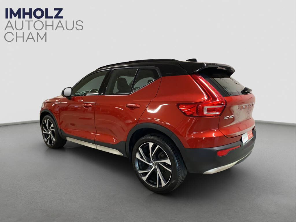 VOLVO XC40 2.0 B4 MH R-Design AWD, Mild-Hybrid Benzin/Elektro, Occasion / Gebraucht, Automatik - 3