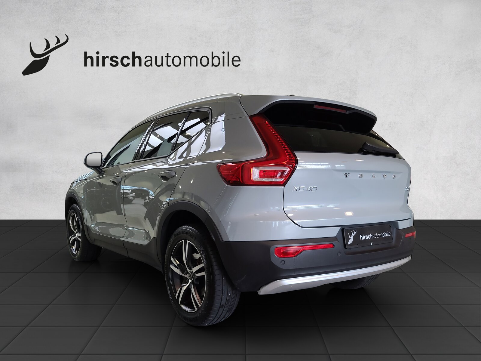 VOLVO XC40 2.0 B3 MH XCITE, Hybride Léger Essence/Électricité, Occasion / Utilisé, Automatique - 2