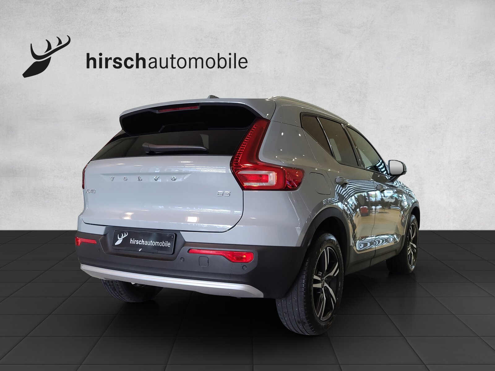 VOLVO XC40 2.0 B3 MH XCITE, Hybride Léger Essence/Électricité, Occasion / Utilisé, Automatique - 4