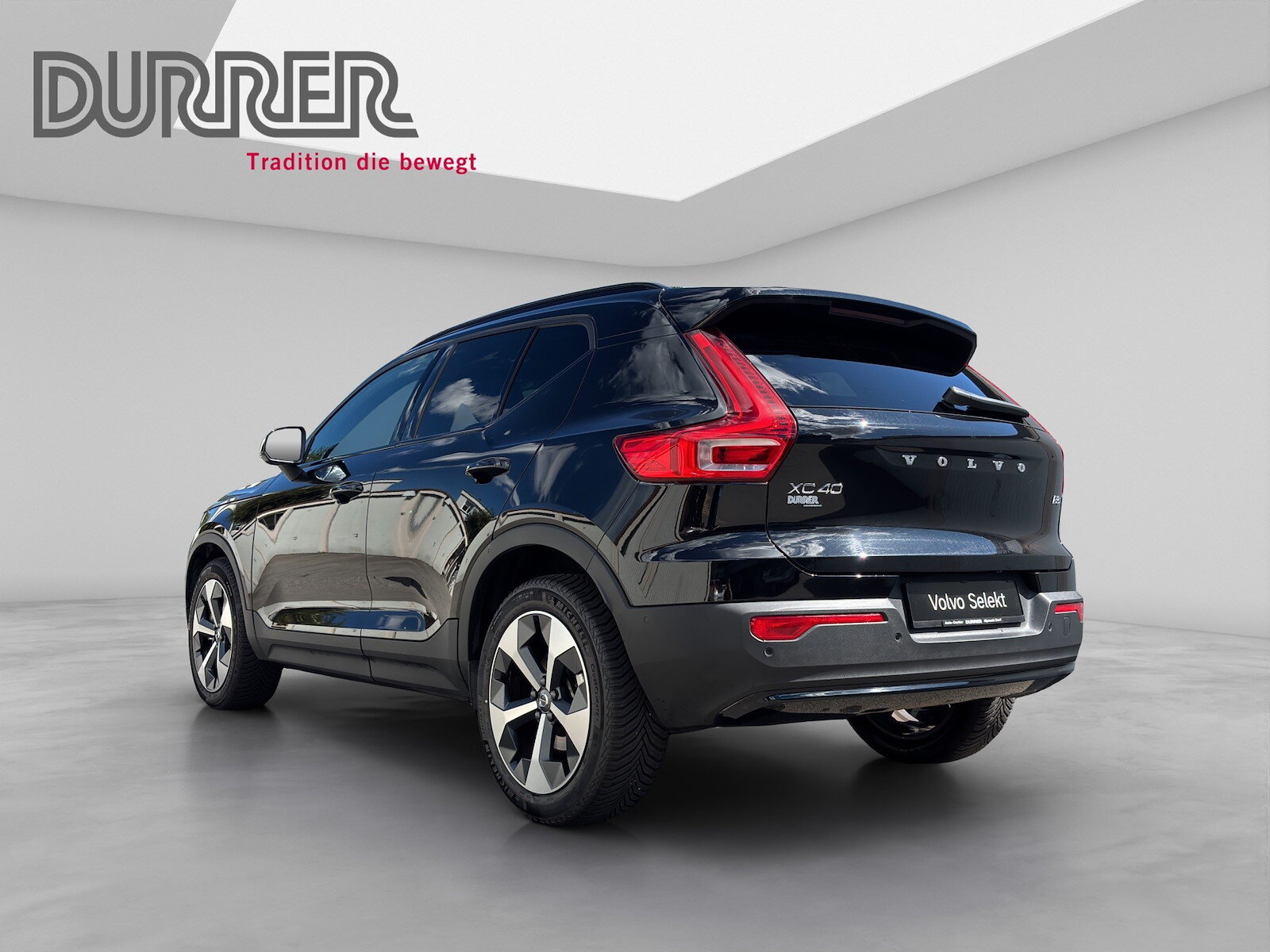 VOLVO XC40 2.0 B3 MH Plus Dark, Hybride Léger Essence/Électricité, Occasion / Utilisé, Automatique - 3