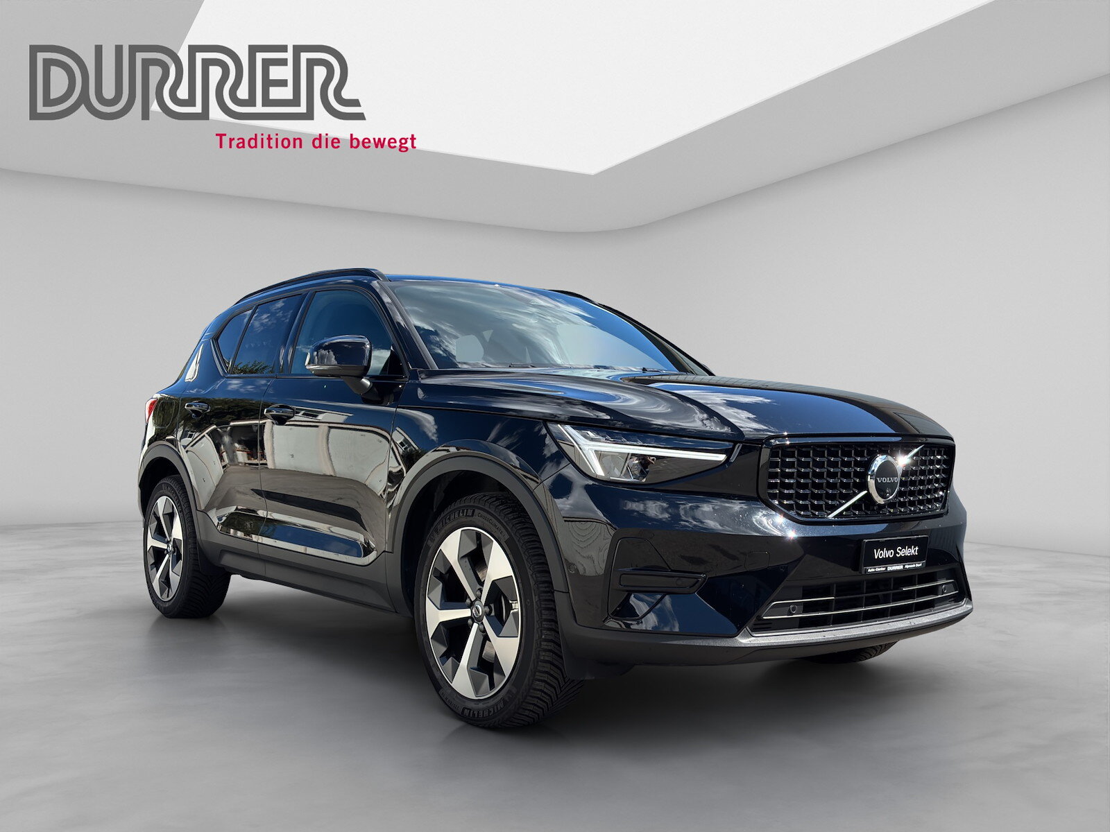 VOLVO XC40 2.0 B3 MH Plus Dark, Hybride Léger Essence/Électricité, Occasion / Utilisé, Automatique - 6