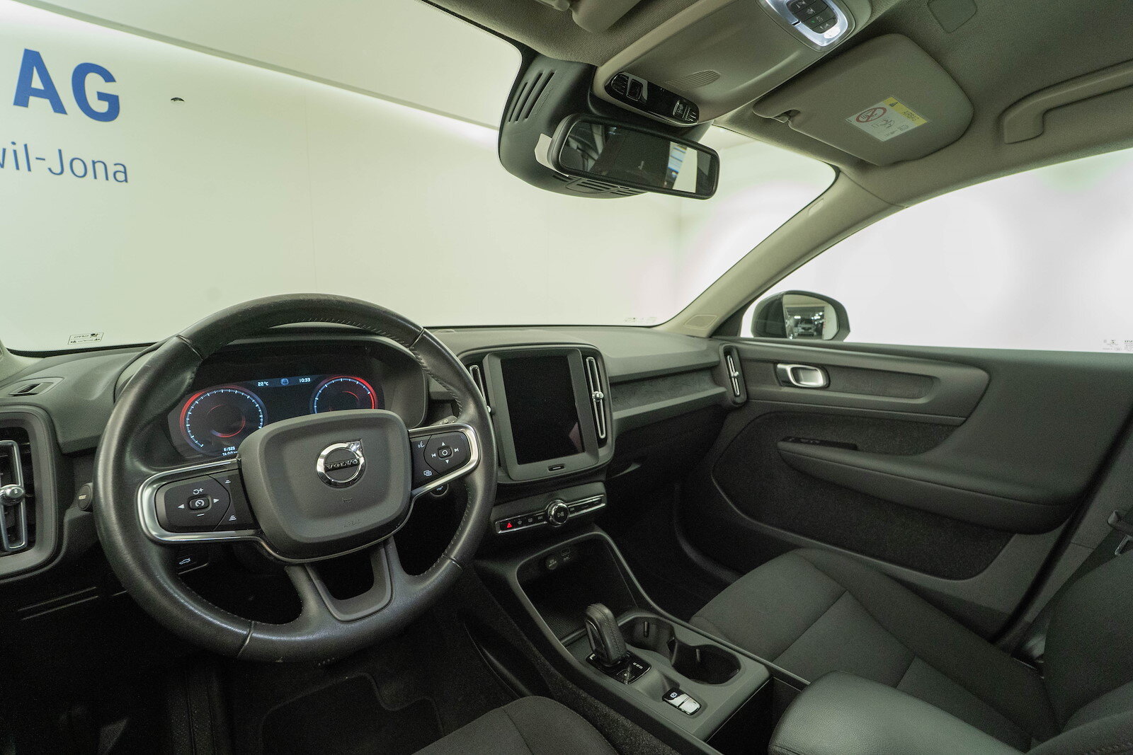 VOLVO XC40 1.5 T3 Momentum Light, Essence, Occasion / Utilisé, Automatique - 7