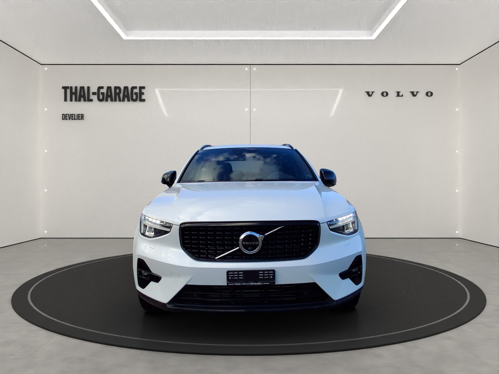 VOLVO XC40 1.5 T5 PiH Ultimate Dark, Hybride Rechargeable Essence/Électricité, Occasion / Utilisé, Automatique - 2