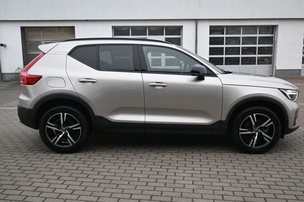 VOLVO XC40 B4, Essence, Occasion / Utilisé, Automatique - 4